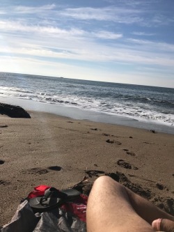 Only person on the beach right now. So relaxing! 👍🏼