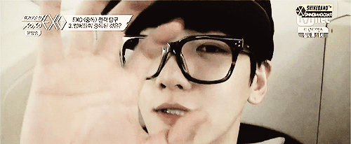 baekaid-o:  Puppy Baekhyun being squishy  