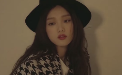 flowercaps:lee sung kyung for perché