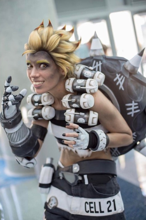 kurustein:  “It’s a perfect day for some mayhem!” 💣  My Junkrat cosplay from Wondercon~ 📷 by york in a box, saffels photography, dtjaaaam, ffstudios, & trelyon. 😈