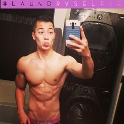 dannygle:#laundryday #selfie #shameless 😘