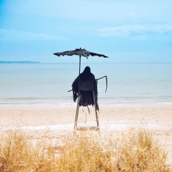 thejollydwarf:  steampunktendencies: crossconnectmag:  Be Safe Around Water With Swim Reaper  The Swim Reaper is an interactive public service announcement launched by the government of New Zealand to promote water safety.    Water can turn deadly when