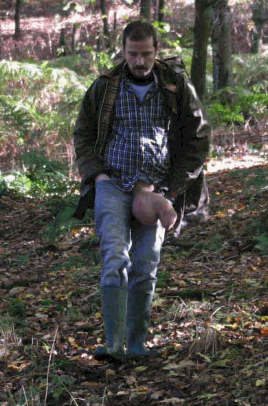 thepervertnudist:  I wanna become like him.  Woooof.