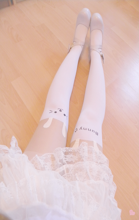 hyominyanlee:  Bunny stockings from UNIQSO * For 10% off use my discount code “ hyomi “ * read my review here  ♡ IG ♡||  please don’t remove this caption || 