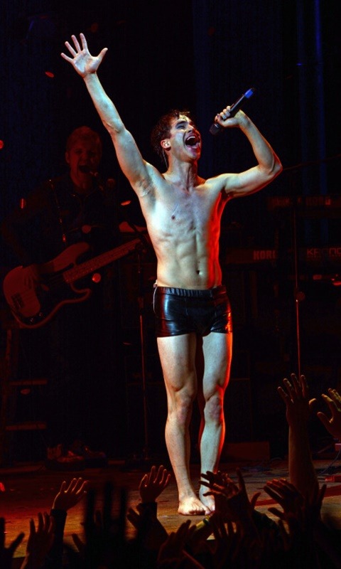 hotfamous-men:  Darren Criss