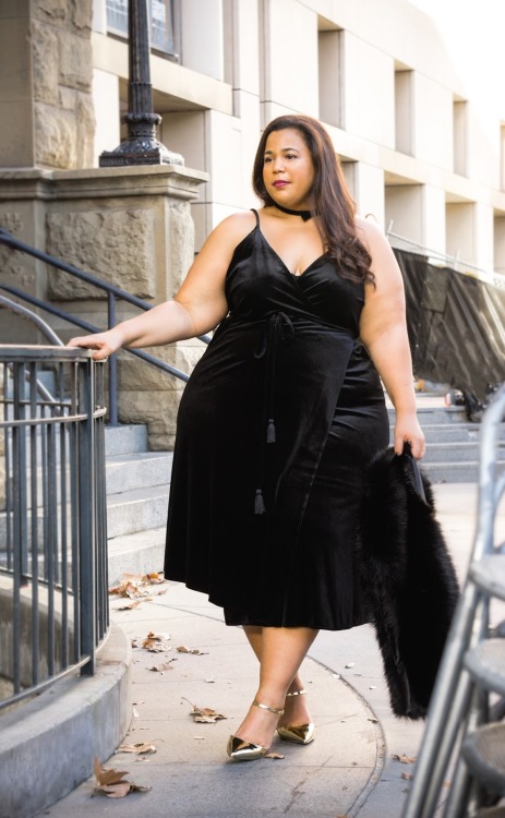 (via GarnerStyle | The Curvy Girl Guide: Holiday On A Budget)