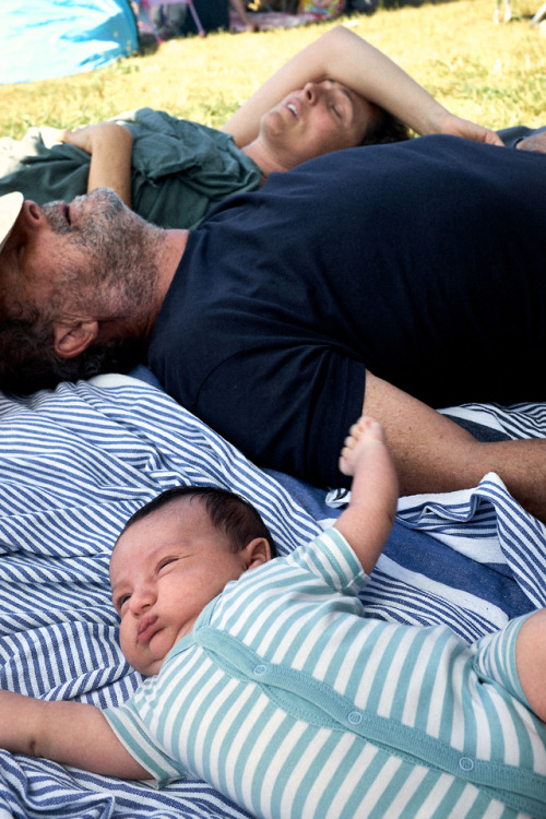 Simón, abuelo y tía.