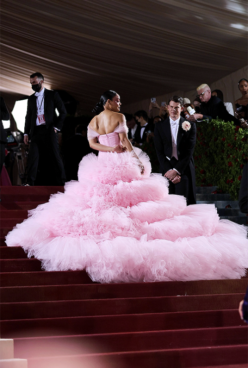 bollyswood: TESSA THOMPSON 2022 Met Gala | May 2, 2022 