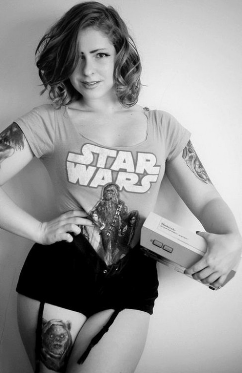 sexgirlsandtattoos:  . 