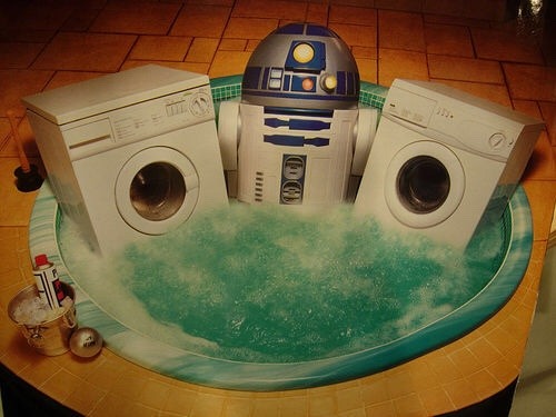cheesewhizexpress:  coldtofire:  bubbakanoosh:R2 is going to give his D2 both of them. lmfao @cutbythemoon @anothertypicalman @retrokarrots @thecravingbetween @jor-3l @possit-de-tenebris  🙌🏼✔️⚡️