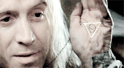  ϟ The Magic Begins: Day 2Favourite book » Harry Potter and the Deathly Hallows
