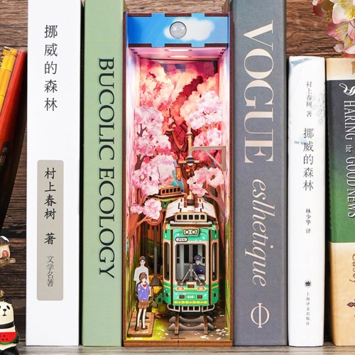 sosuperawesome: Book Nooks // Mie World on Etsy