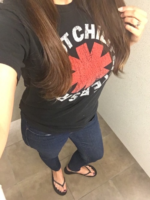 californiagirl78:  Happy casual Friday! Hope adult photos