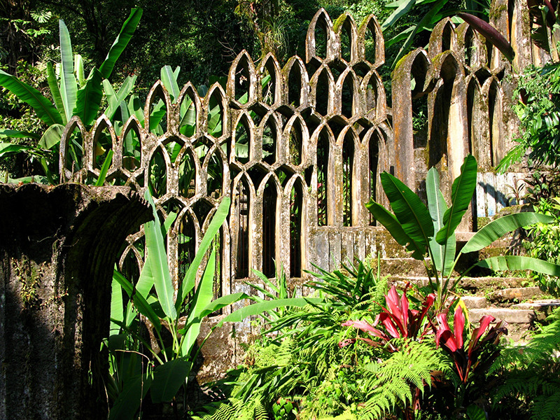 obscuropedia:  Las Pozas, Mexico Las Pozas dates back to 1947 when Edward James