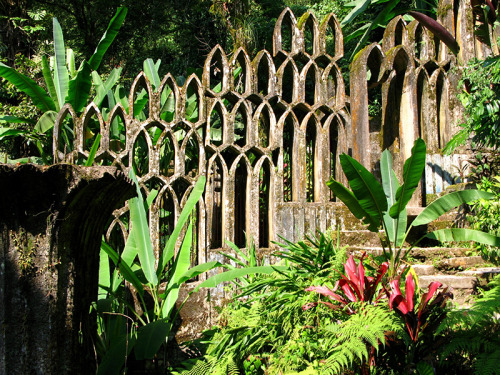 Las Pozas, Mexico Las Pozas dates back to 1947 when Edward James was living in Mexico, in semi-