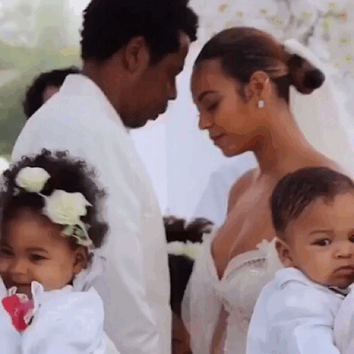 im-prada–u-nada:  Everything is love