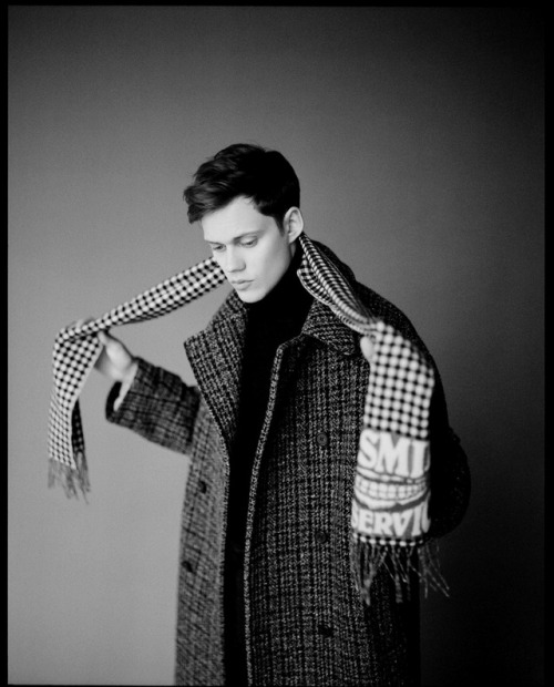 Porn bwboysgallery:  Bill Skarsgård by Amar Daved photos