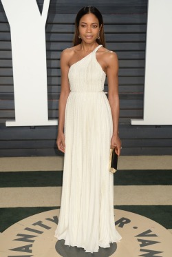 Celebsofcolor: Naomie Harris Attends The 2017 Vanity Fair Oscar Party Hosted By Graydon