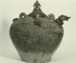 changdiaz:Khmer Jar, 15 Palmermuseumofart,
