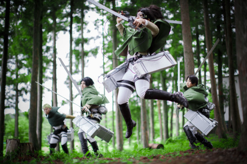 cosplayando:  more Shingeki no Kyoujin cosplay