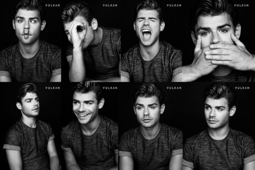 hotfamousmen:  Garrett Clayton 