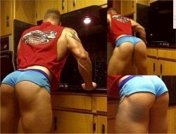 Caesarwv:  The Bodybuilder Felt So Humiliated In Those Tiny Shorts With His Big Muscular