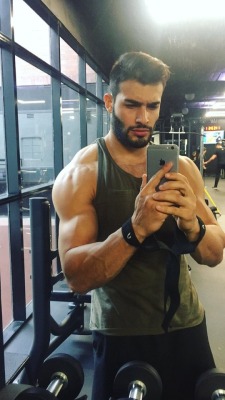 hotstudsdaily:Sam Asghari