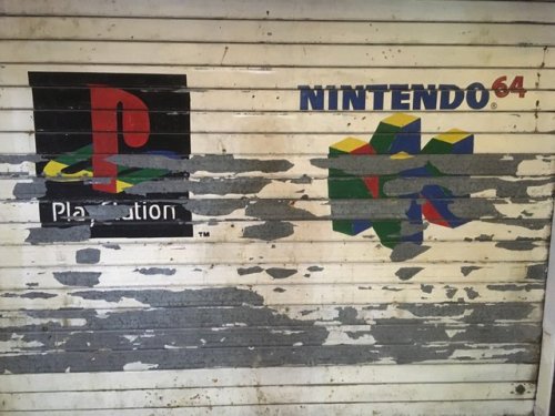 retrogamingblog:Ancient remains of the console wars this makes me cry ; n;