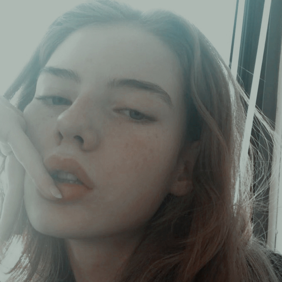 Voir un profil - Elinor Bridgerton Tumblr_pdjgddM3AE1xxaz34o5_1280