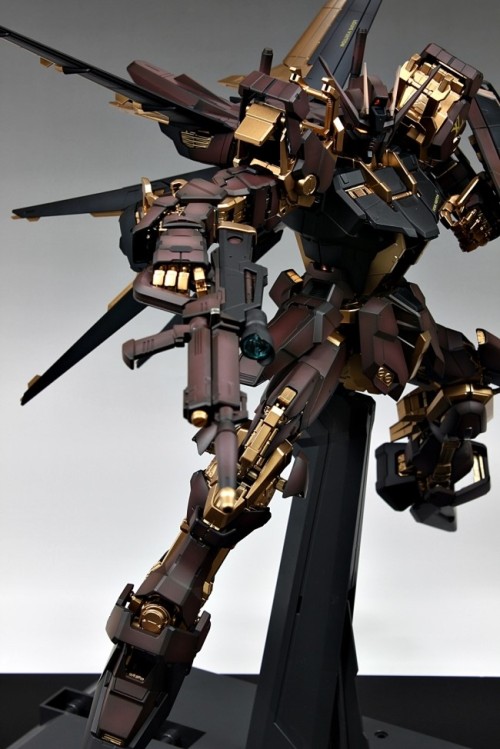 PG 1/60 Aile Strike Gundam Sky Grasper [Louis Vuitton Custom] – Painted Build Modeled by Suny 
