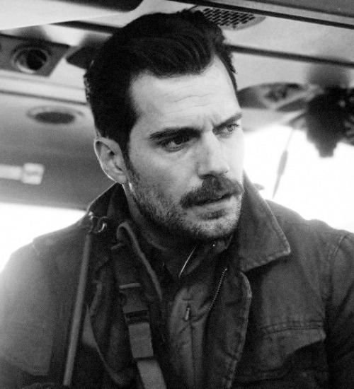 hairygingerman: ‘Stached Henry Cavill
