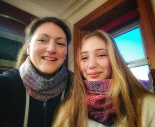 Hope and her mum Gail wearing their finished cowl scarves woven during yesterday’s Weaving Workshop!