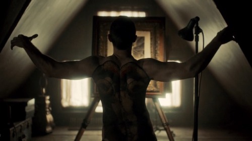 hannibalstills:Stills without faces: Francis Dolarhyde / The Great Red Dragon