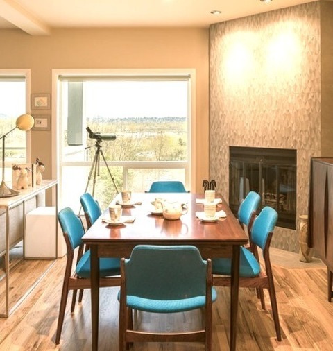 Contemporary Dining Room - Dining Room