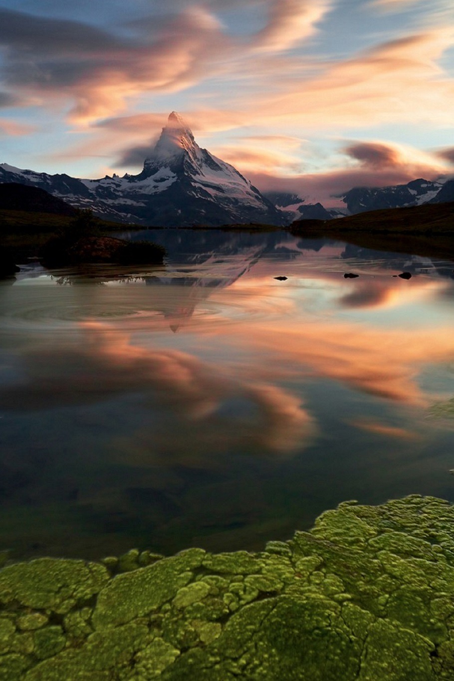 sublim-ature:  Stellisee, SwitzerlandMatteo Zanvettor 