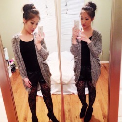 xoxnattyphanoxo:  kellayeee:  xoxnattyphanoxo:  Gloomy days calls for messy buns and mirror pics. ☔️  woahhh so beauty :o  Shut ahp sezy betch ☺️