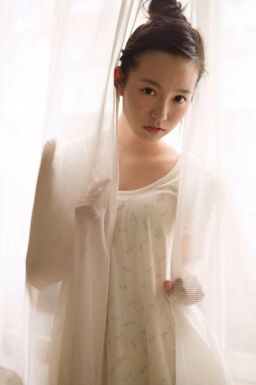 akb48wallpapers:  Himeka Nakamoto