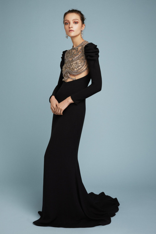 eclect-dissect: Reem AcraPre–Fall 2017