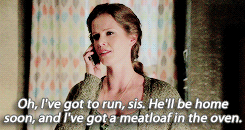 fairesttale:  OUAT S4 meme → [3/5] characters » Zelena ∟ “Oh, visitors! I’ll put the kettle on.” 