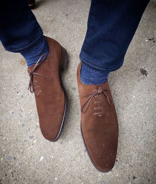 I never understood why more people don’t like/wear suede wholecuts? I love mine! . . . . #mens