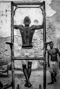 oyecuba:  Cuban Crossfit, Havana, 2012. Photo by Alejandro Santiagohttp://AlejandroSantiagoPhotography.com Follow my photography on Facebook: https://www.facebook.com/AlejandroSantiagoPhotography 