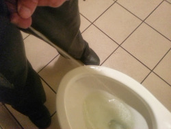 Taking a piss at Starbucks