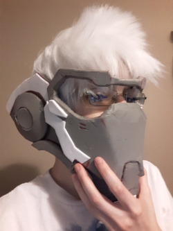 idrawtoomuch:  idrawtoomuch:  I still need to trim/style the wig amd finish the mask (elastics, prime/paint, visor) but it’s so close to done  Also I know the mask isn’t perfect but this is the first time I’ve ever done something like this so  It