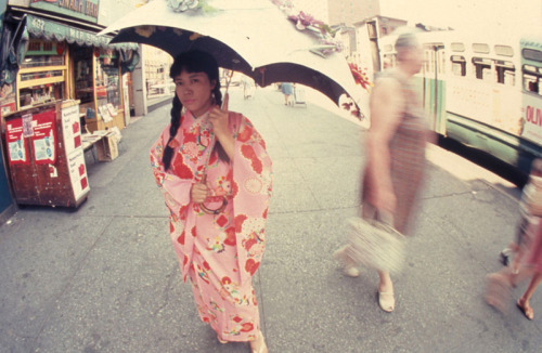 For her 1966 performance Walking Piece, YAYOI KUSAMA walked the streets of New York in a kimono as a