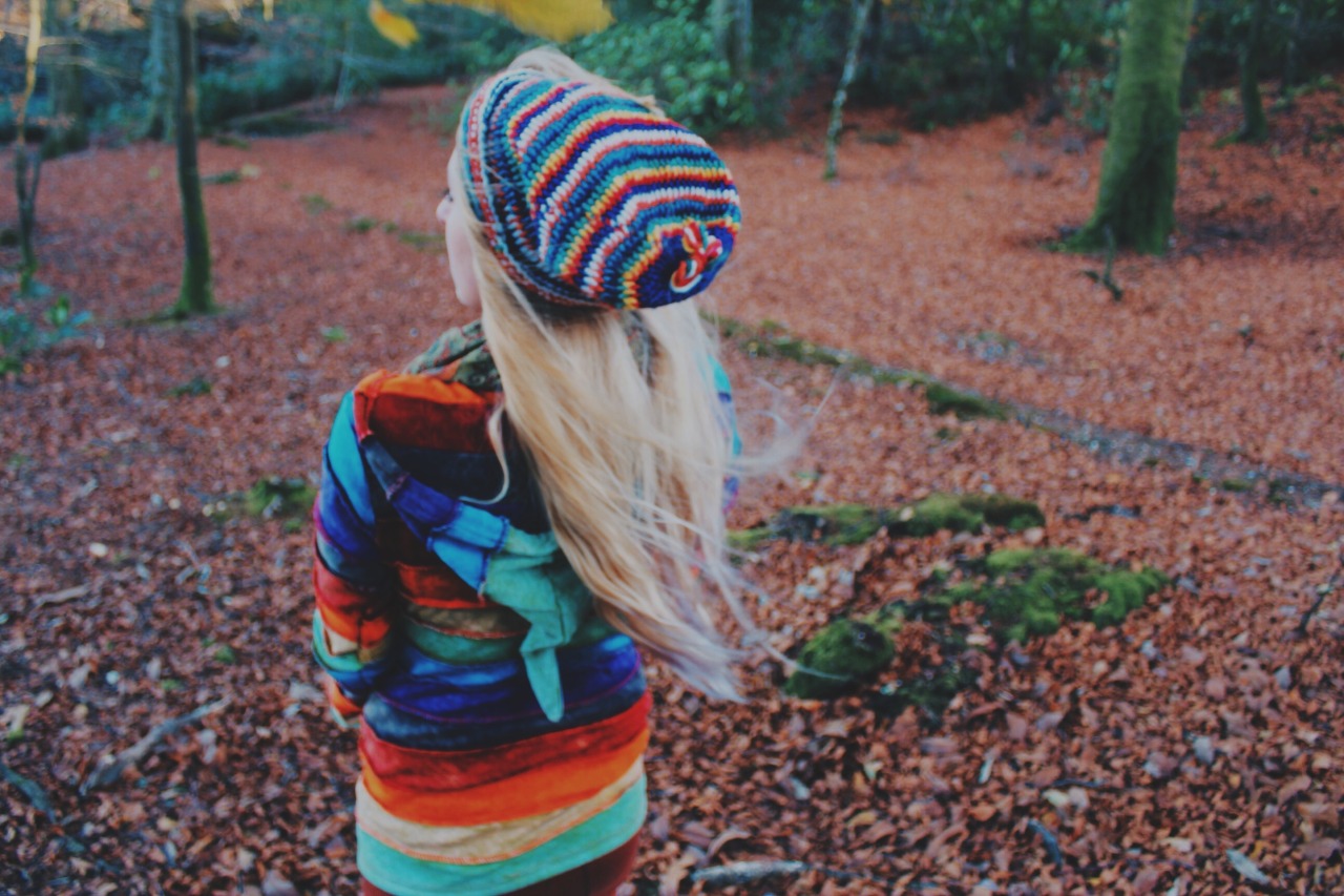wisteria-spirit:  tuaari:  wisteria-spirit:  winter blues  gimme your hoodie  gimme