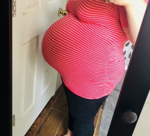 preggoalways:Oh to be this pregnant again !!!!!