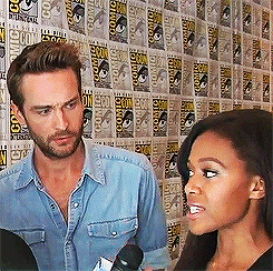 our-destinies-entwined:“Tom’s face while Nicole was describing the movie ‘Mama’ was along the 