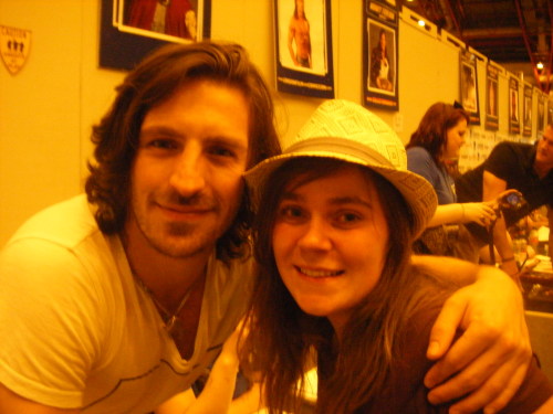 chasing-cabs:Still can’t believe I met them!! They were so nice!