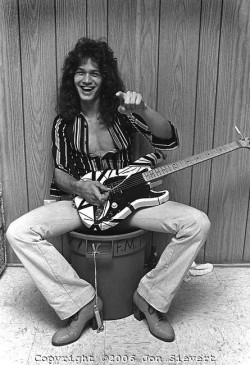 guns-n-crue:1955-2020Rest in Peace Eddie Van Halen ♡