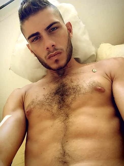 Mich-aël49 Interdit-18 Ans